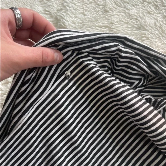 NWT Guess Fitted Mini Stiped Dress - Picture 7 of 8